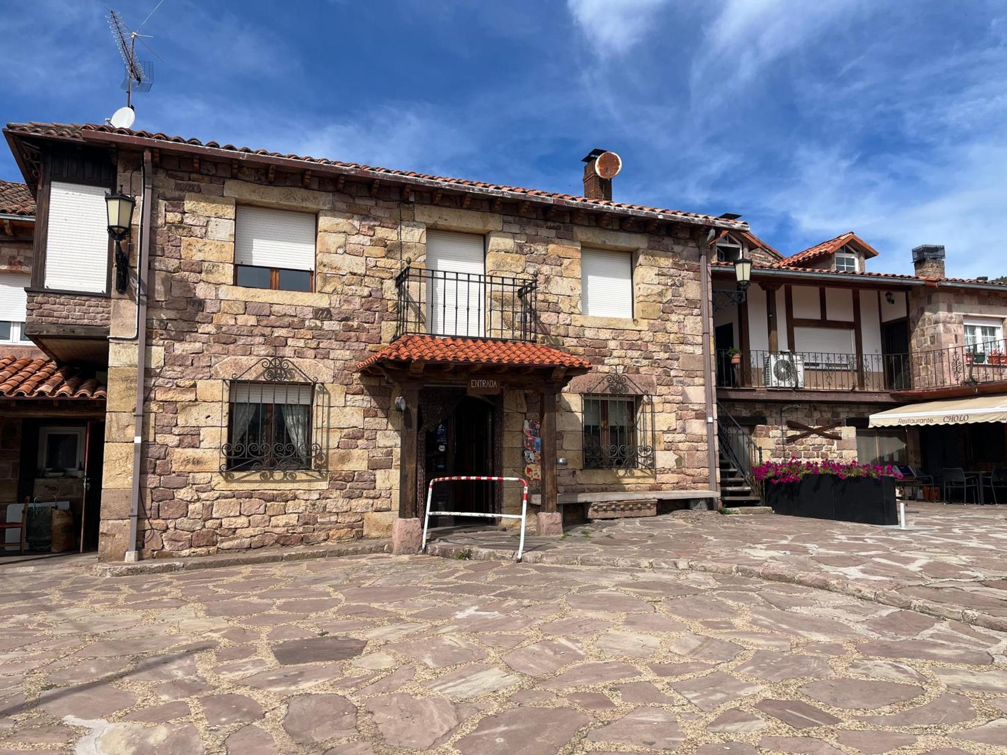 Hostal Cholo Branosera Exterior photo